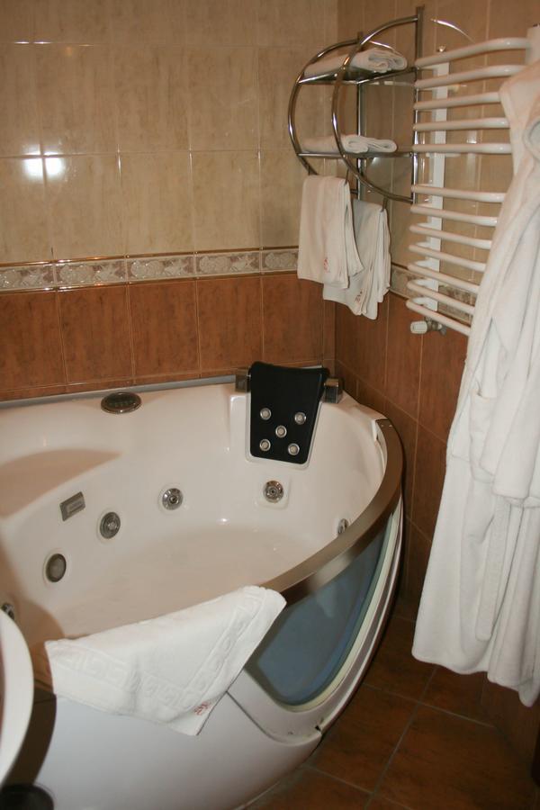 Don Kihot Hotel Novovolyns'k ห้อง รูปภาพ