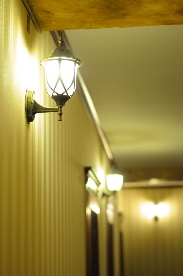 Don Kihot Hotel Novovolyns'k ภายนอก รูปภาพ